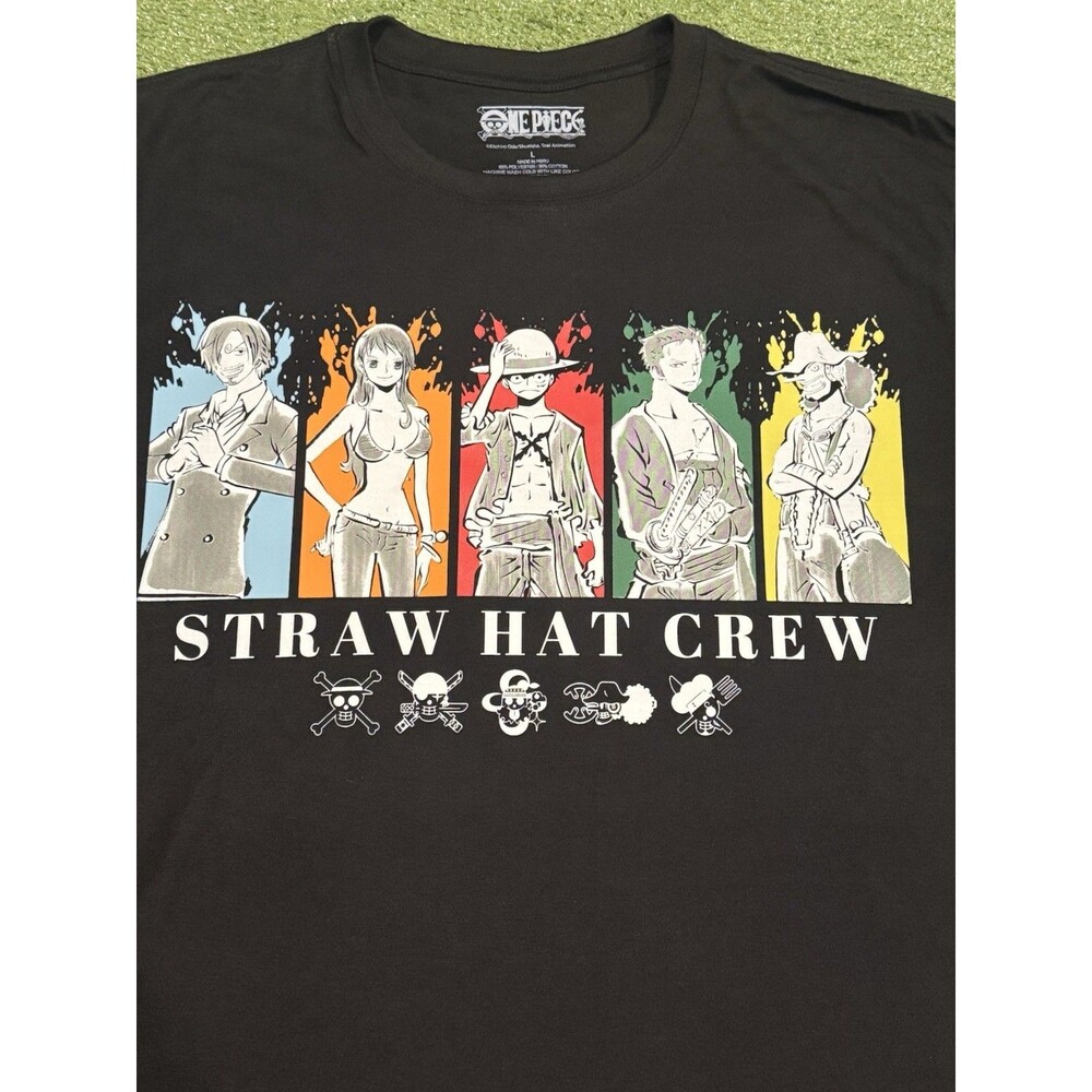 One Piece Straw Hat Crew Graphic Anime T-Shirt Size Large Short Sleeve NWOT